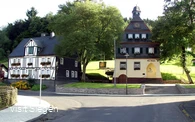 Siegen-Achenbach_Ensemble Heimathaus und Alte Schule