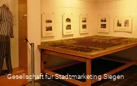 Das Museum zeigt u.a. das Modell des Konzentrationslagers Auschwitz, angefertigt für einen der letzten großen Prozesse gegen einen KZ-Mörder, der vor einer Siegener Strafkammer geführt wurde. 
